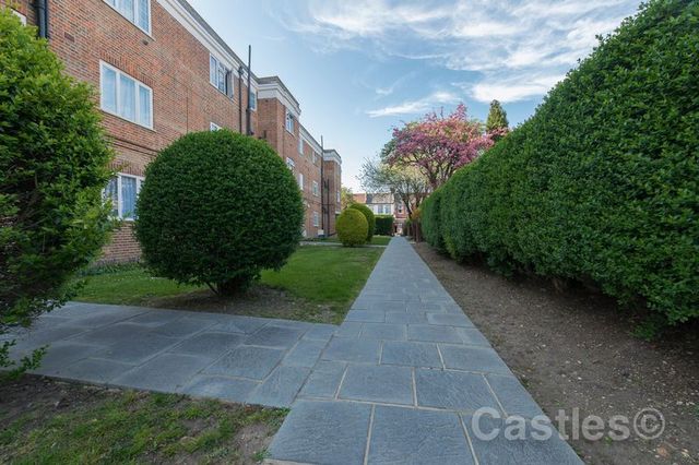  Image of 1 bedroom Flat for sale in Langham Close London N15 at Langham Close  London, N15 3LD
