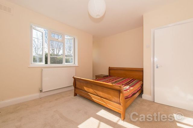  Image of 1 bedroom Flat for sale in Langham Close London N15 at Langham Close  London, N15 3LD