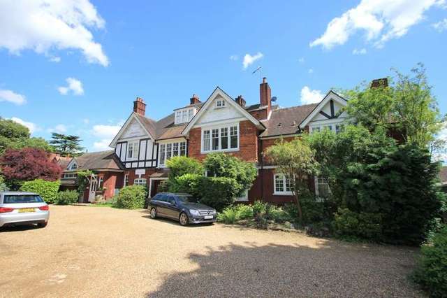  Image of 2 bedroom Flat for sale in Langley Avenue Surbiton KT6 at Surbiton Surrey, KT6 6QL