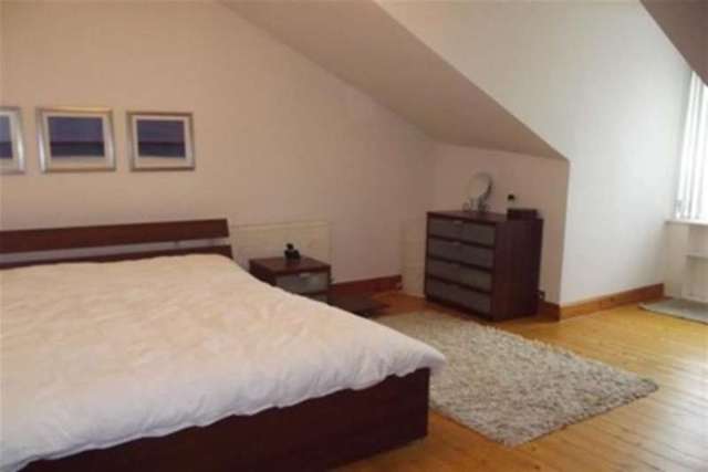  Image of 1 bedroom Flat to rent in Lansdowne Crescent Glasgow G20 at Glasgow, G20 6NH