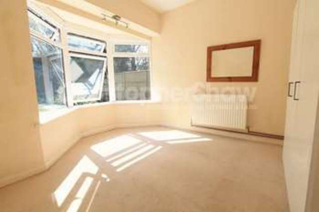  Image of 1 bedroom Flat to rent in Lansdowne Road Bournemouth BH1 at Lansdowne Road  Bournemouth, BH1 1RJ