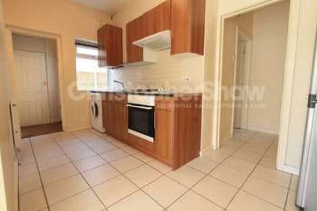  Image of 1 bedroom Flat to rent in Lansdowne Road Bournemouth BH1 at Lansdowne Road  Bournemouth, BH1 1RJ