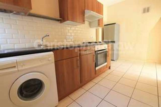  Image of 1 bedroom Flat to rent in Lansdowne Road Bournemouth BH1 at Lansdowne Road  Bournemouth, BH1 1RJ