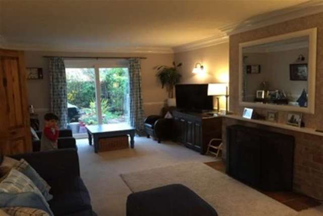  Image of 4 bedroom Detached house to rent in Laurel Close Wysall Nottingham NG12 at Nottingham, NG12 5QP