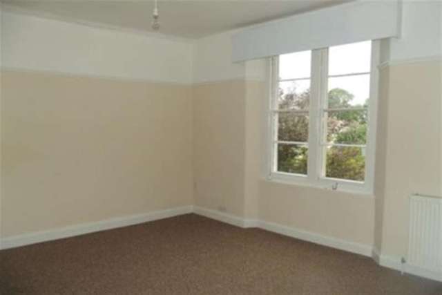  Image of 6 bedroom Detached house to rent in Laurel Drive Uphill Weston-super-Mare BS23 at Weston-super-Mare, BS23 4SN