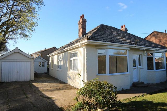  Image of 3 bedroom Bungalow for sale in Lea Road Blackfield Southampton SO45 at Langley, Southampton, SO45 1YW