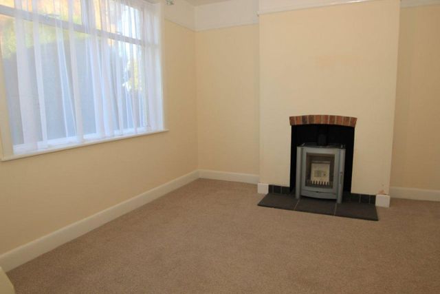  Image of 3 bedroom Bungalow for sale in Lea Road Blackfield Southampton SO45 at Langley, Southampton, SO45 1YW
