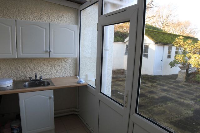  Image of 3 bedroom Bungalow for sale in Lea Road Blackfield Southampton SO45 at Langley, Southampton, SO45 1YW