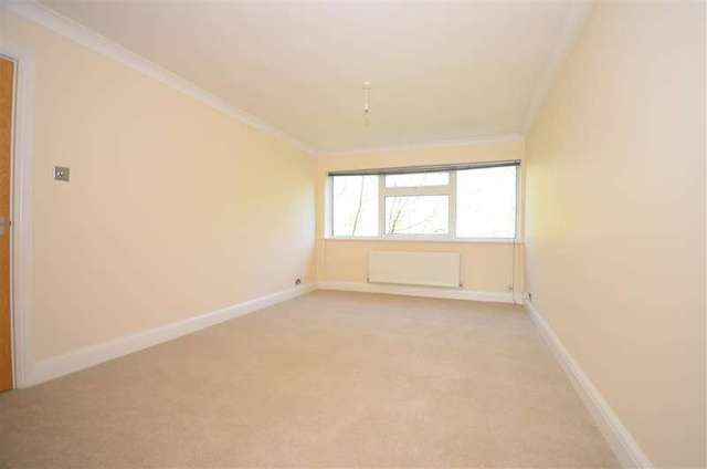  Image of 2 bedroom Flat for sale in Leonard Way Brentwood CM14 at Brentwood Essex Brentwood, CM14 5PE