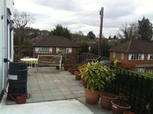  Image of 4 bedroom Apartment for sale in Lexington Court Purley CR8 at Purley Surrey Purley, CR8 1JA