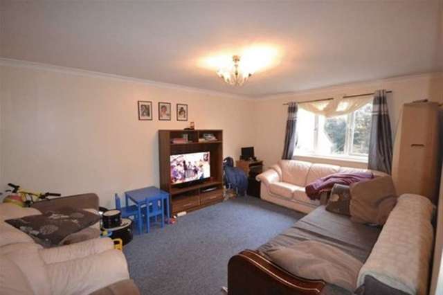  Image of 2 bedroom Flat to rent in Liden Close London E17 at London, E17 8HQ