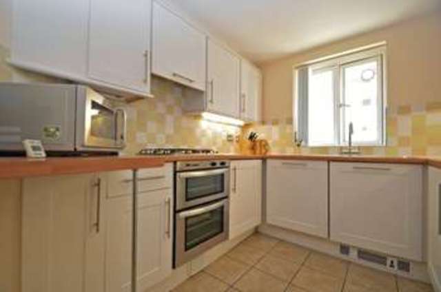  Image of 2 bedroom Flat for sale in Linden Road Clevedon BS21 at 1 Linden Road  Clevedon, BS21 7SL