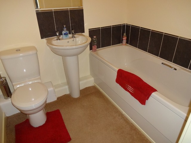  Image of 2 bedroom Flat to rent in Lloyd Street Rutherglen Glasgow G73 at Rutherglen Glasgow Glasgow, G73 1NR