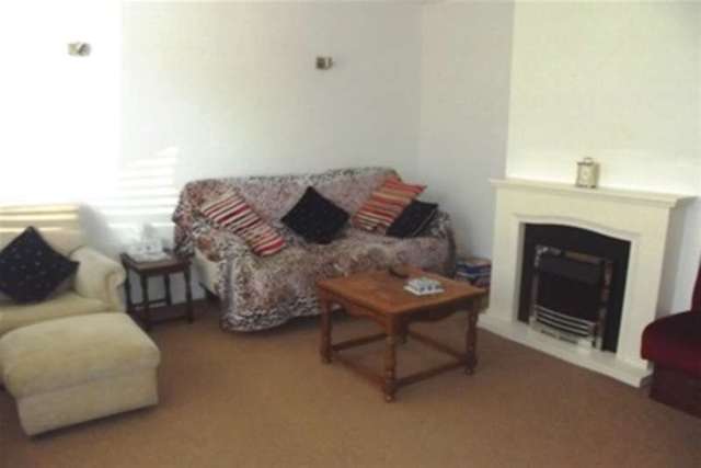  Image of 3 bedroom Detached house to rent in Whitehills Road Loughton IG10 at Loughton, IG10 1TS