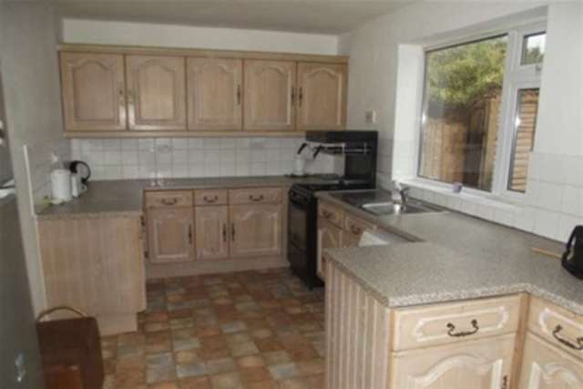  Image of 3 bedroom Detached house to rent in Whitehills Road Loughton IG10 at Loughton, IG10 1TS