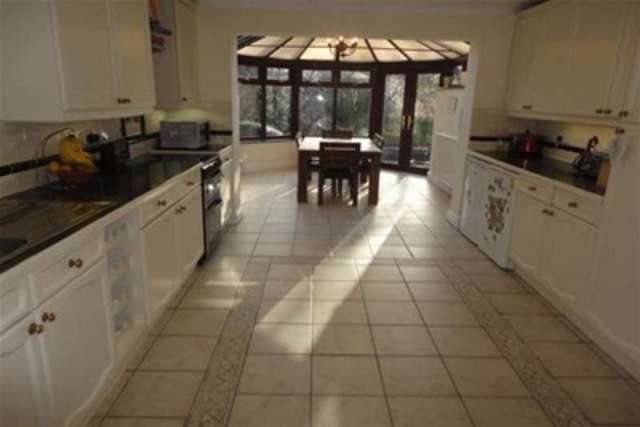  Image of 5 bedroom Detached house to rent in Middle Bourne Lane Lower Bourne Farnham GU10 at Farnham, GU10 3NJ