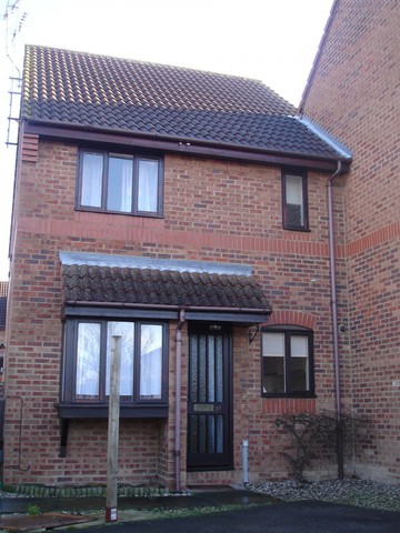  Image of 1 bedroom Detached house to rent in Lucerne Close Cherry Hinton Cambridge CB1 at Cherry Hinton, CB1 9YR