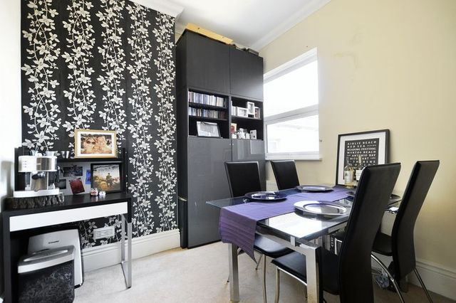  Image of 2 bedroom Flat for sale in Lyndhurst Road Broadwater Worthing BN11 at Lyndhurst Road  Worthing, BN11 2DG