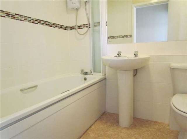  Image of 1 bedroom Flat to rent in Manhattan Drive Cambridge CB4 at CAMBRIDGE  Chesterton, CB4 1JX