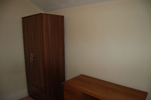  Image of 5 bedroom House Share to rent in Manilla Road Selly Park Birmingham B29 at Selly Park West Midlands Selly Park, B29 7PZ