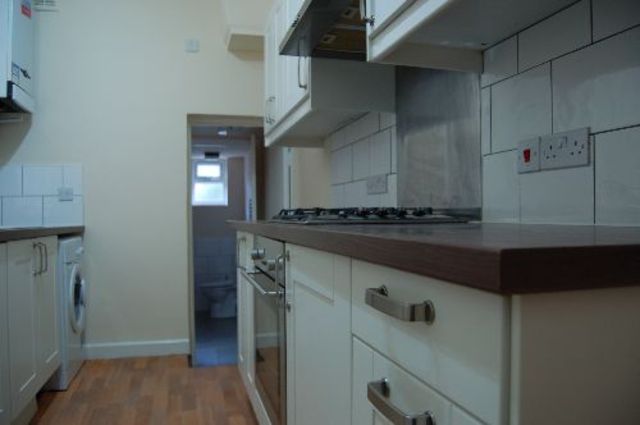  Image of 5 bedroom House Share to rent in Manilla Road Selly Park Birmingham B29 at Selly Park West Midlands Selly Park, B29 7PZ