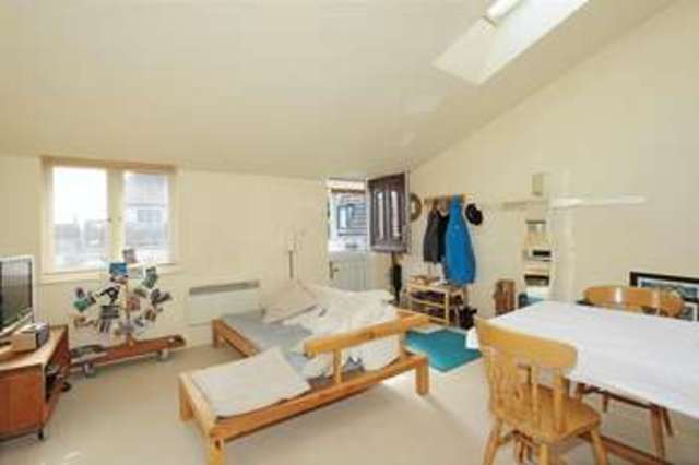  Image of 1 bedroom Flat for sale in Lewes Road Forest Row RH18 at Lewes Road  Forest Row, RH18 5GA