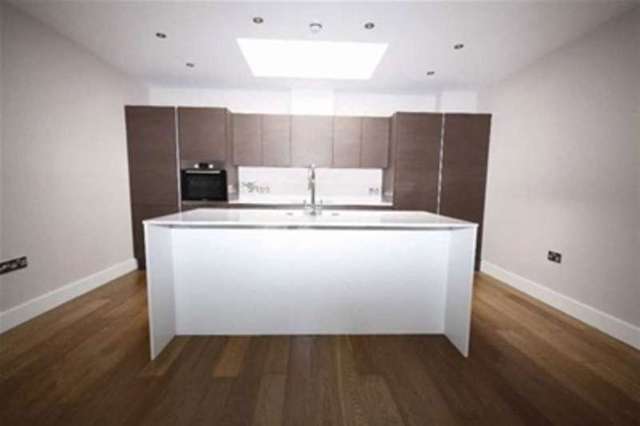  Image of 1 bedroom Flat to rent in Manor Road Chigwell IG7 at Manor Road  Chigwell, IG7 5PS