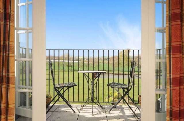  Image of 3 bedroom Flat for sale in Marchwood Gate Marchwood Chichester PO19 at Chichester, PO19 5HA