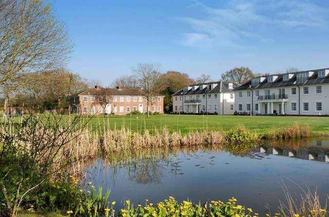  Image of 3 bedroom Flat for sale in Marchwood Gate Marchwood Chichester PO19 at Chichester, PO19 5HA