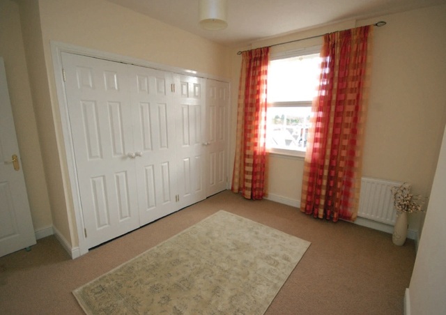  Image of 3 bedroom Flat to rent in Margaret Rose Drive Fairmilehead Edinburgh EH10 at Fairmilehead Edinburgh Edinburgh, EH10 7ER