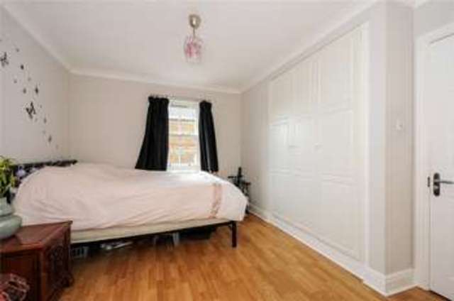  Image of 2 bedroom Apartment for sale in Markham Court Camberley GU15 at Camberley Surrey Camberley, GU15 3HJ