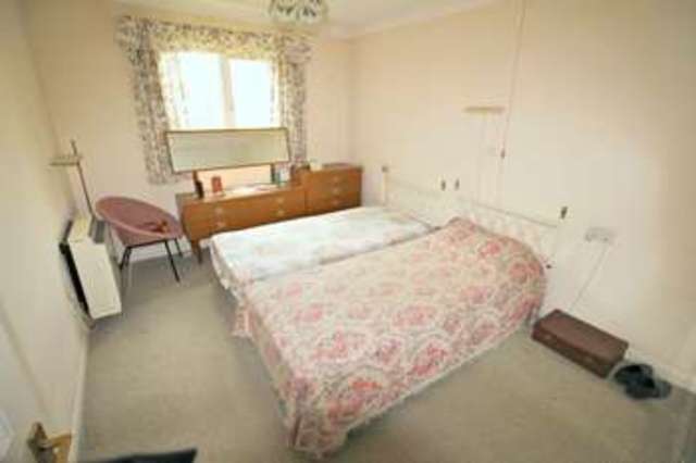  Image of 1 bedroom Retirement Property for sale in Stadium Road Southend-on-Sea SS2 at Stadium Road  Southend-On-Sea, SS2 5DH