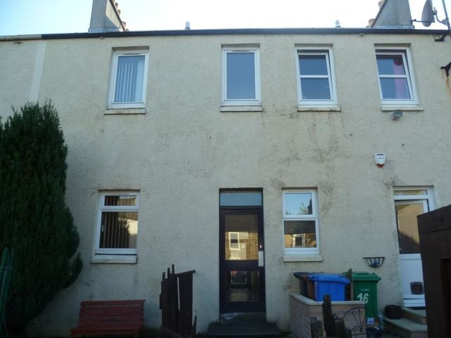  Image of 2 bedroom Flat to rent in Maryhall Street Kirkcaldy KY1 at Kirkcaldy Fife Fife, KY1 1BH