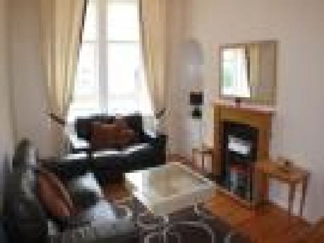  Image of 2 bedroom Flat to rent in Mckerrell Street Paisley PA1 at Paisley Paisley Renfrewshire, PA1 1NN