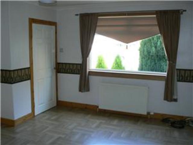  Image of 3 bedroom Terraced house to rent in Melrose Place Larkhall ML9 at Larkhall South Lanarkshire South Lanarkshire, ML9 1HS