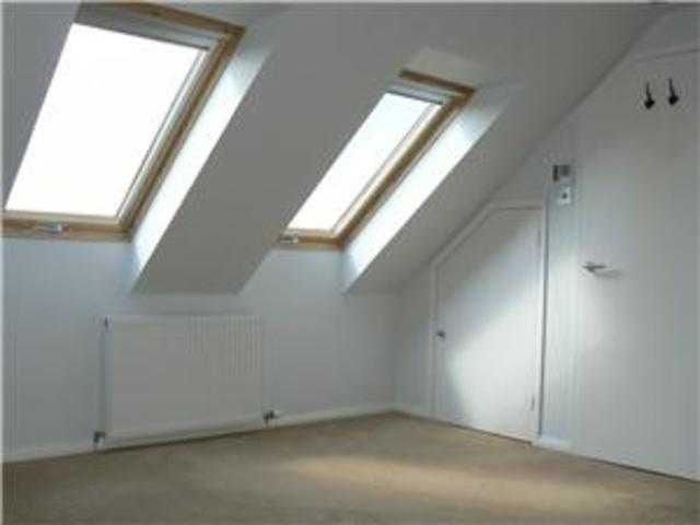  Image of 3 bedroom Terraced house to rent in Melrose Place Larkhall ML9 at Larkhall South Lanarkshire South Lanarkshire, ML9 1HS