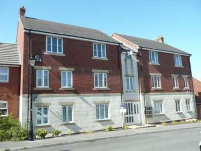  Image of 2 bedroom Flat to rent in Merevale Way Yeovil BA21 at Merevale Way  Yeovil, BA21 3UW
