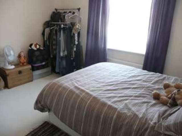  Image of 2 bedroom Flat to rent in Merevale Way Yeovil BA21 at Merevale Way  Yeovil, BA21 3UW