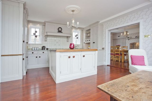  Image of 4 bedroom Detached house for sale in Mill Road Stock Ingatestone CM4 at 73 Mill Road Stock Ingatestone, CM4 9LR