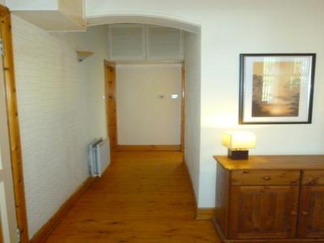  Image of 2 bedroom Flat to rent in Millar Place Stirling FK8 at Stirling  Stirling, FK8 1UX