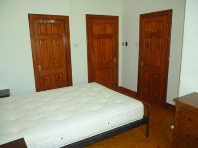  Image of 2 bedroom Flat to rent in Millar Place Stirling FK8 at Stirling  Stirling, FK8 1UX