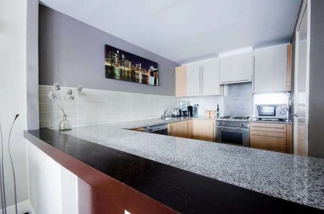  Image of 2 bedroom Flat to rent in Westferry Road London E14 at Pierpoint Building  Canary Wharf, E14 8NQ