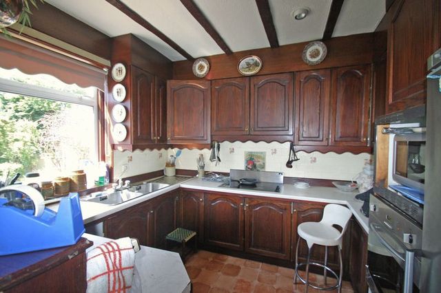  Image of 5 bedroom Detached house for sale in Minchenden Crescent London N14 at Minchenden Crescent Southgate Palmers Green, N14 7EL