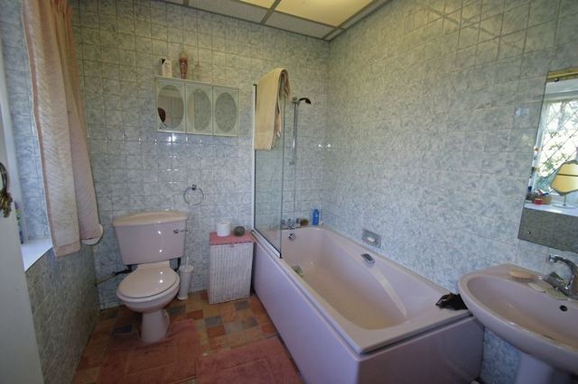  Image of 5 bedroom Detached house for sale in Minchenden Crescent London N14 at Minchenden Crescent Southgate Palmers Green, N14 7EL