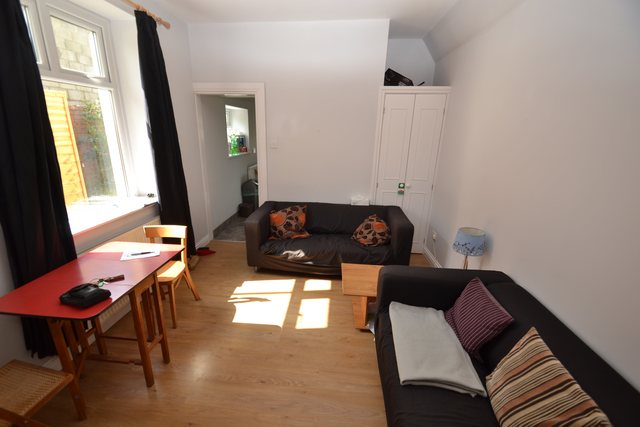  Image of 5 bedroom Detached house to rent in Monthermer Road Cathays Cardiff CF24 at Cathays Cardiff Roath, CF24 4QY