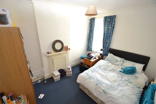  Image of 5 bedroom Detached house to rent in Monthermer Road Cathays Cardiff CF24 at Cathays Cardiff Roath, CF24 4QY