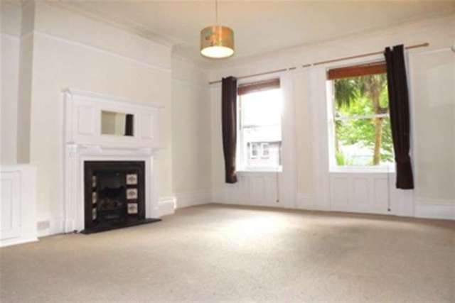  Image of 2 bedroom Flat to rent in Montpelier Terrace Brighton BN1 at Brighton, BN1 3DF