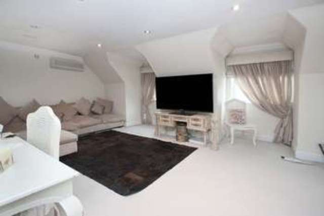  Image of 2 bedroom Flat for sale in Manor Road Chigwell IG7 at Manor Road  Chigwell, IG7 5PY