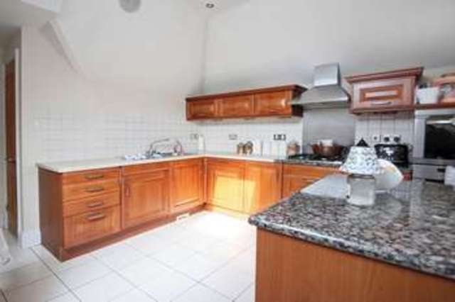  Image of 2 bedroom Flat for sale in Manor Road Chigwell IG7 at Manor Road  Chigwell, IG7 5PY