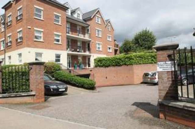  Image of 2 bedroom Flat for sale in Manor Road Chigwell IG7 at Manor Road  Chigwell, IG7 5PY